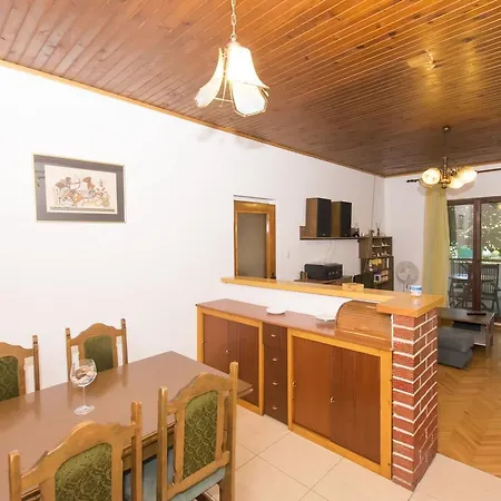 Alda Apartment